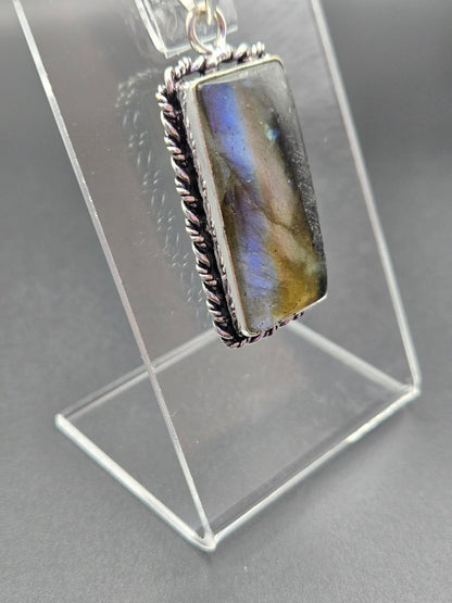 Labradorite Rectangle Pendant – 925 Sterling Silver