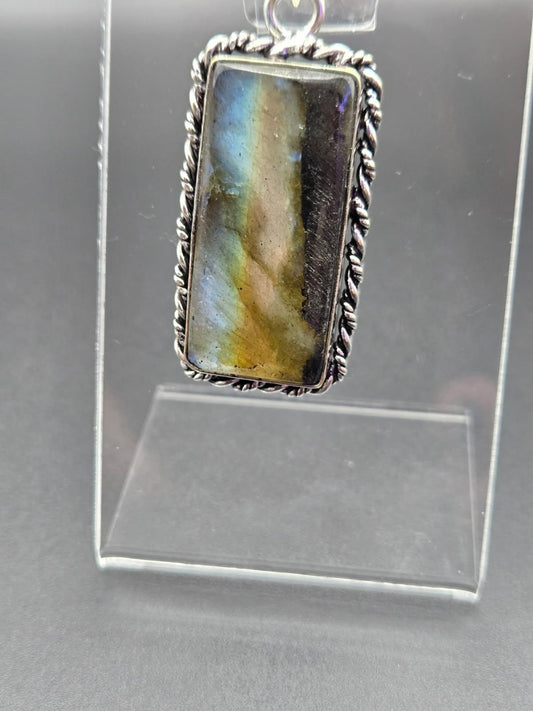 Labradorite Rectangle Pendant – 925 Sterling Silver