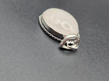 Rose Quartz Oval Pendant – 925 Sterling Silver