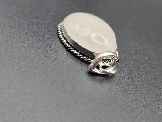Rose Quartz Oval Pendant – 925 Sterling Silver